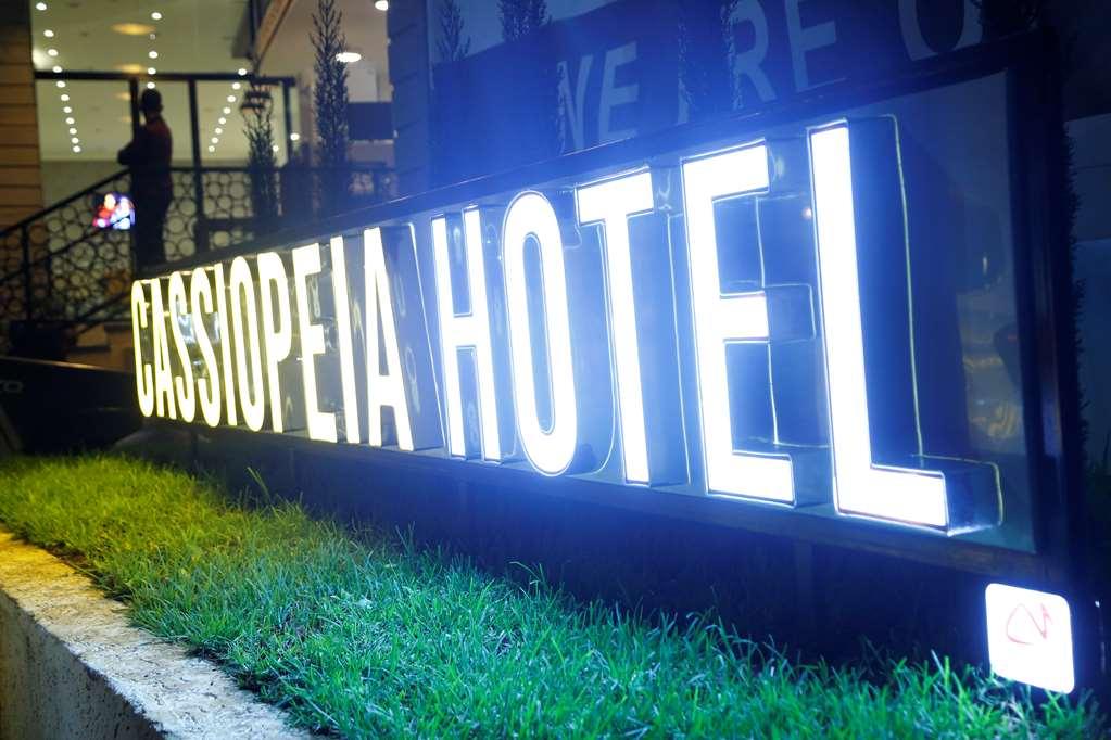 Cassiopeia Hotel Adís Abeba Logotipo foto